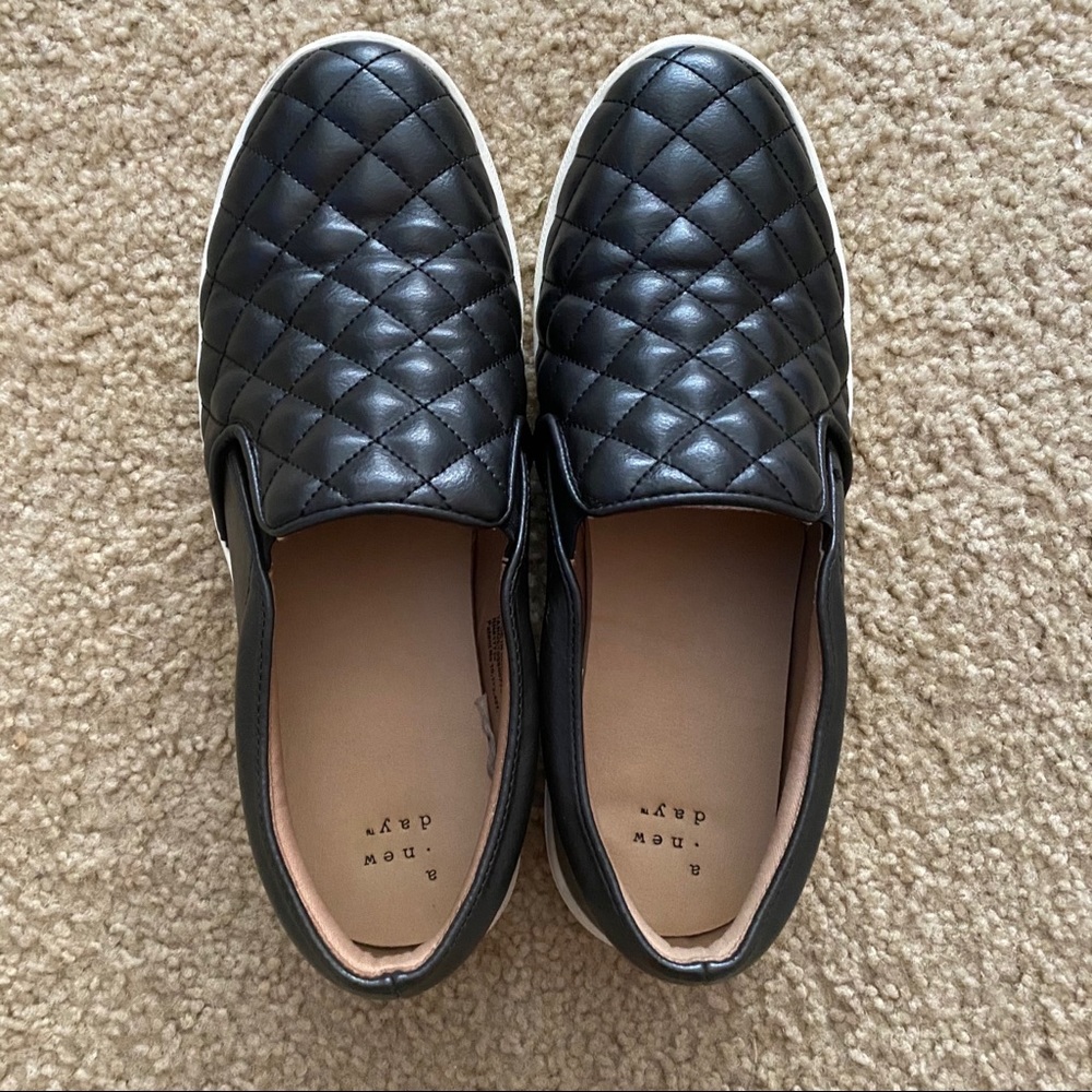 Reece Memory Foam Quilted Sneaker